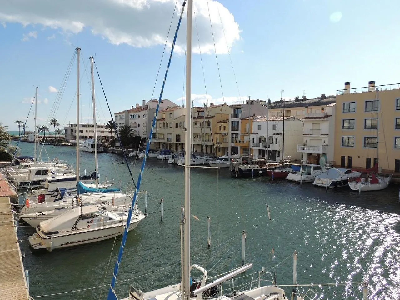 Appartement Star Port Moxo à Empuriabrava Espagne